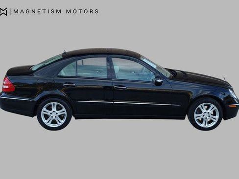 Used 2006 Mercedes-Benz E 350 4MATIC Sedan image 3