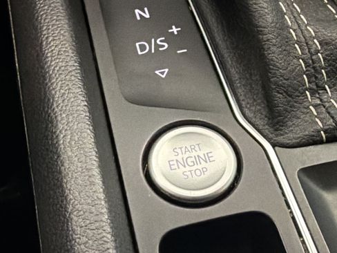 Used 2023 Volkswagen Atlas Cross Sport SE FWD image 25