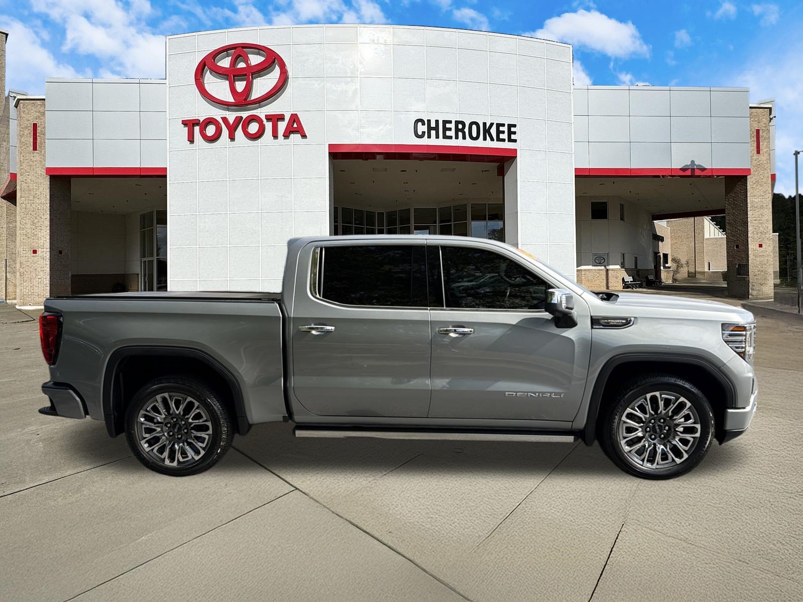 Used 2025 GMC Sierra 1500 Denali Ultimate AWD/4WD image 4
