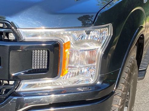 Used 2018 Ford F150 XLT w/ Equipment Group 302A Luxury AWD/4WD image 5
