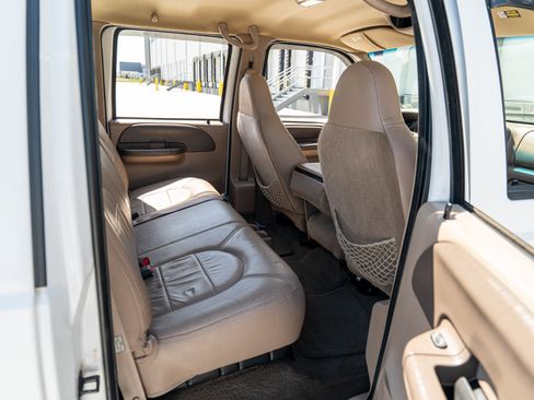 Used 1999 Ford F350 4x4 Crew Cab DRW Super Duty image 40