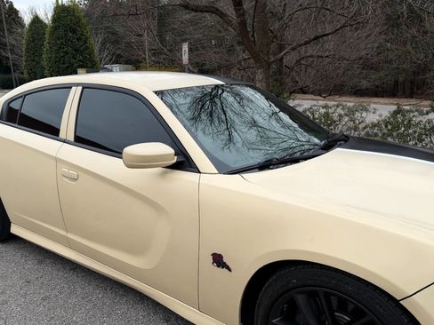 Used 2019 Dodge Charger Scat Pack image 17