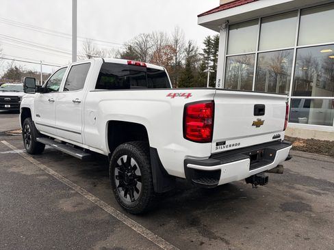 Used 2015 Chevrolet Silverado 2500 High Country image 10