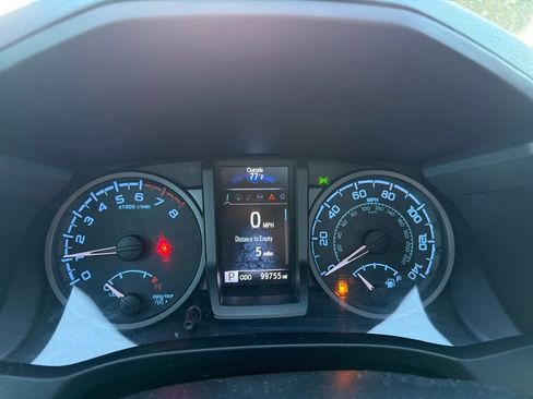 Used 2021 Toyota Tacoma 4x4 Double Cab image 7