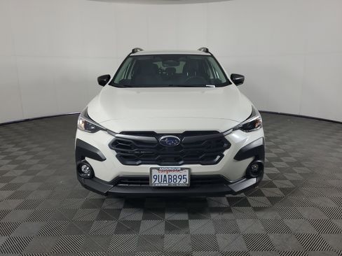 Used 2025 Subaru Crosstrek 2.0i Premium w/ Crosstrek Mirror Package image 9