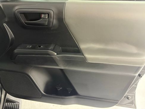 Used 2018 Toyota Tacoma SR w/ SR Convenience Package AWD/4WD image 43