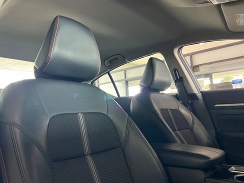 Used 2023 Nissan Altima 2.5 SR image 16