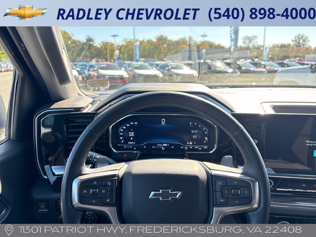 Used 2023 Chevrolet Silverado 1500 RST w/ Z71 Off-Road Package AWD/4WD image 6