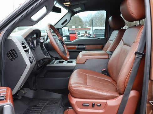 Used 2012 Ford F250 King Ranch w/ King Ranch w/Chrome Pkg image 3