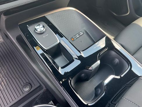 New 2026 Buick Enclave Avenir w/ Super Cruise Package image 24