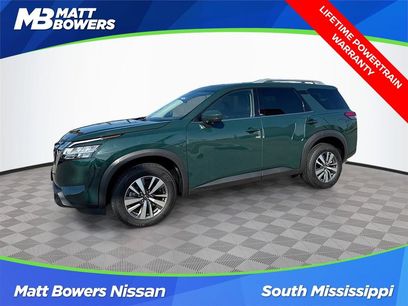 Used 2024 Nissan Pathfinder SL w/ Cargo Package