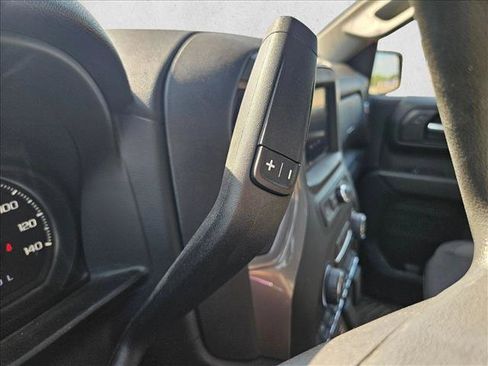 Used 2026 Chevrolet Silverado 1500 Custom w/ LPO, Dark Essentials Package RWD image 6