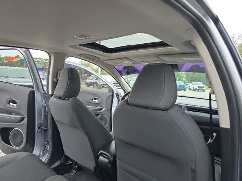 Used 2020 Honda HR-V EX image 39