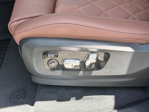 New 2026 BMW X5 xDrive40i AWD/4WD image 13