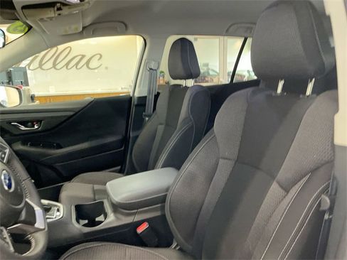 Certified 2025 Subaru Outback Premium image 10