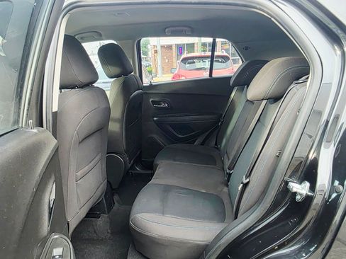 Used 2015 Chevrolet Trax LS AWD/4WD image 12