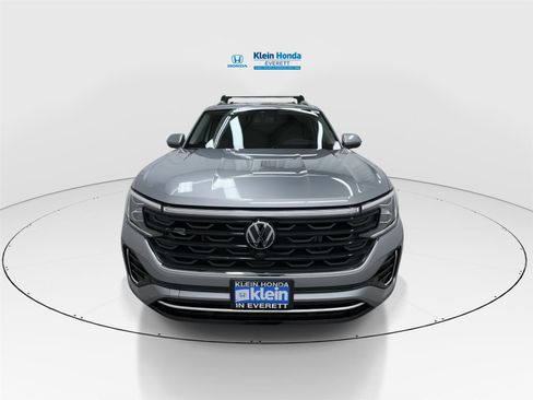 Used 2024 Volkswagen Atlas SEL Premium R-Line image 5