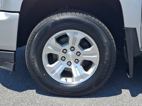 Used 2018 Chevrolet Silverado 1500 LT w/ All Star Edition AWD/4WD image 8