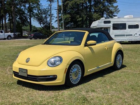 Used 2015 Volkswagen Beetle 1.8T FWD image 7