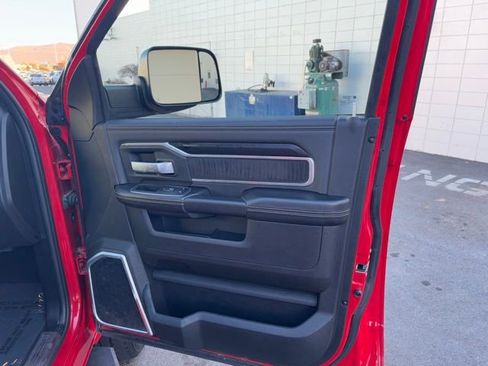 Used 2022 RAM 2500 Laramie w/ Night Edition image 38