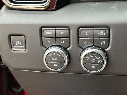 New 2026 GMC Sierra 2500 AT4 w/ AT4 Premium Plus Package image 17