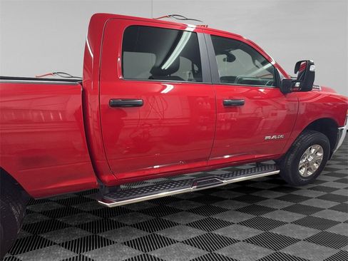 Used 2024 RAM 2500 Big Horn w/ Bed Utility Group image 8