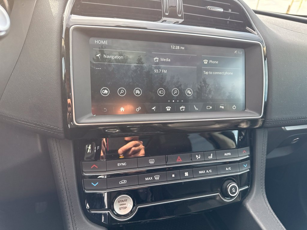 Used 2020 Jaguar F-PACE Prestige AWD/4WD image 20