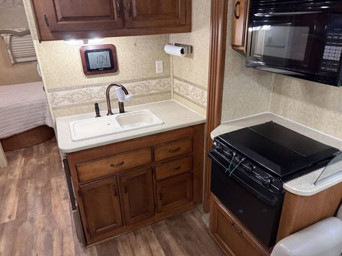 Used 2007 Ford E-450 and Econoline 450 image 51