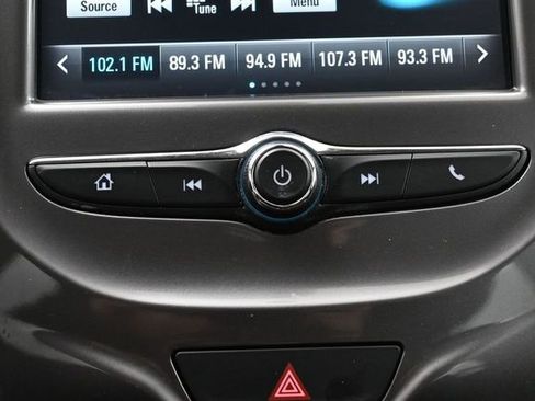 Used 2017 Chevrolet Cruze LT w/ Convenience Package FWD image 22