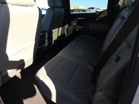 Used 2019 Chevrolet Silverado 1500 LTZ w/ LTZ Convenience Package image 18