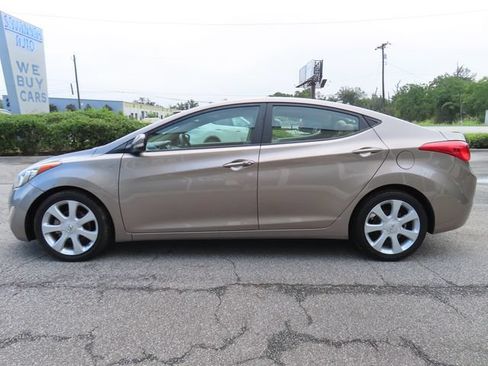 Used 2013 Hyundai Elantra Limited w/ Technology Pkg FWD image 11