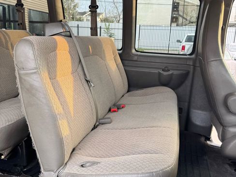 Used 2017 Chevrolet Express 3500 LT w/ LT Preferred Equipment Group image 31