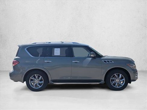 Used 2011 INFINITI QX56 4WD w/ Theater Pkg image 4