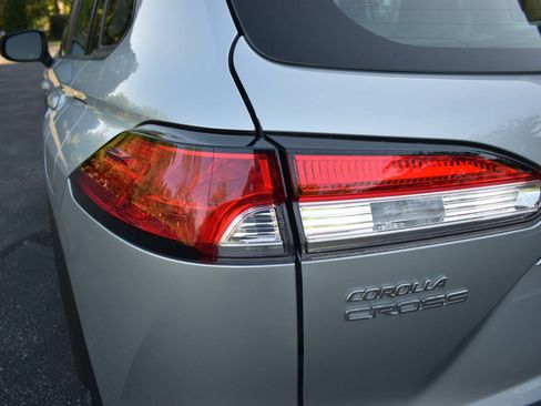 Used 2023 Toyota Corolla Cross L FWD image 35