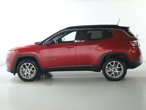 Used 2025 Jeep Compass Limited AWD/4WD image 37