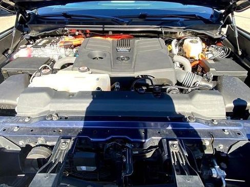 Used 2024 Toyota Sequoia SR5 image 9