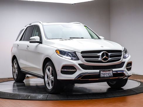 Used 2017 Mercedes-Benz GLE 350 4MATIC image 3