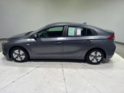 Used 2018 Hyundai Ioniq Blue FWD image 2