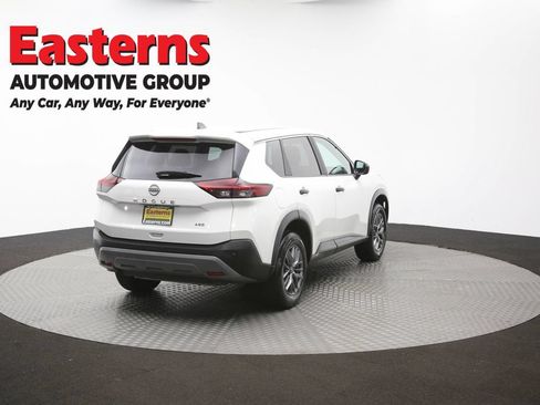 Used 2023 Nissan Rogue S AWD/4WD image 41