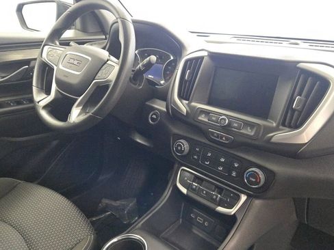 Certified 2024 GMC Terrain SLE AWD/4WD image 8