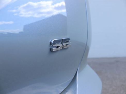 New 2026 Mitsubishi Outlander SE image 32