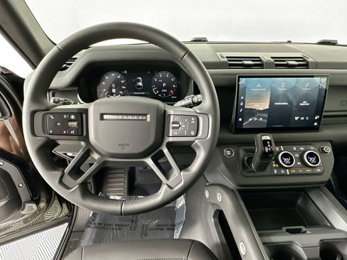 Used 2025 Land Rover Defender 110 S AWD/4WD image 11