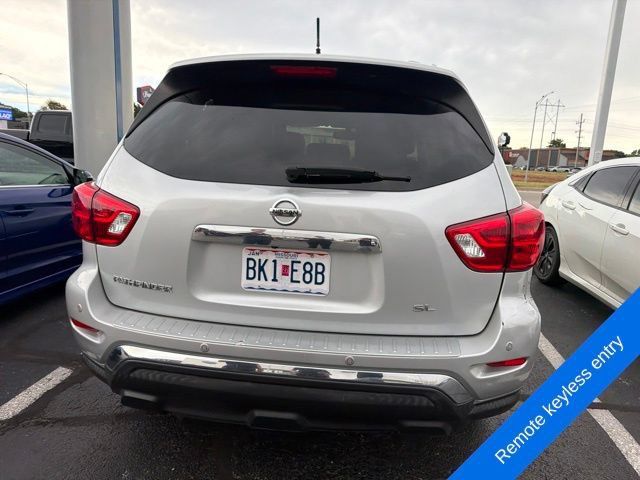 Used 2018 Nissan Pathfinder SL FWD image 6