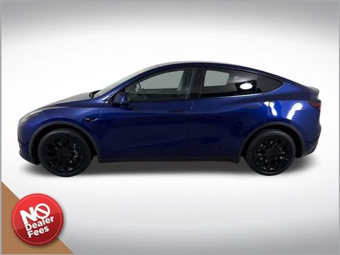 Used 2023 Tesla Model Y Long Range AWD/4WD image 6