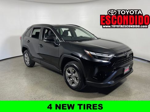 Used 2023 Toyota RAV4 XLE image 1