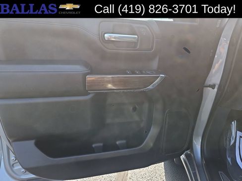 Certified 2022 Chevrolet Silverado 1500 RST AWD/4WD image 23