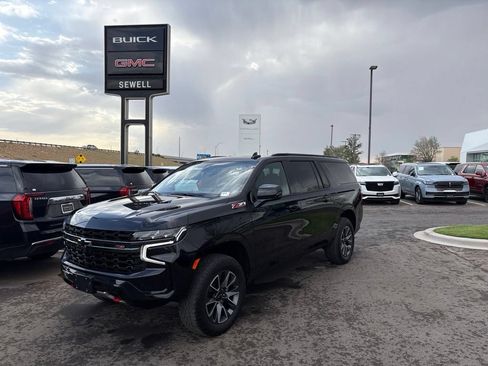 Used 2021 Chevrolet Suburban Z71 w/ Z71 Off-Road Package AWD/4WD image 1