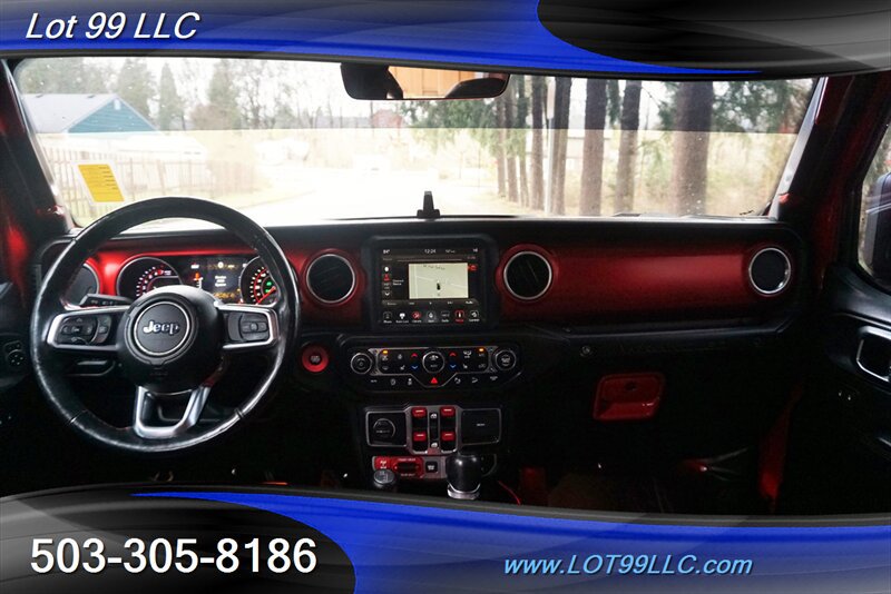 Used 2018 Jeep Wrangler Unlimited Rubicon AWD/4WD image 2