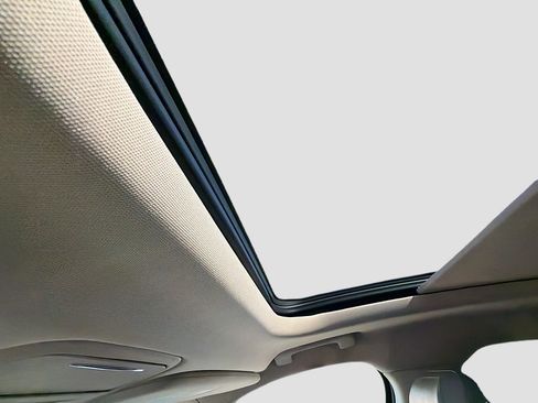 Used 2020 Lincoln Aviator Reserve w/ Equipment Group 201A image 17