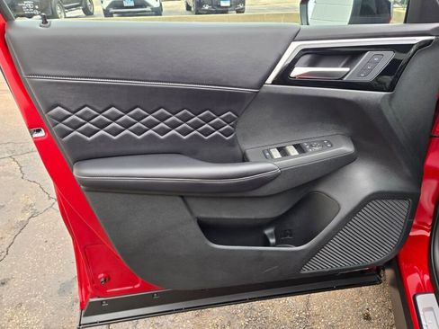 New 2025 Mitsubishi Outlander SEL Black Edition image 22